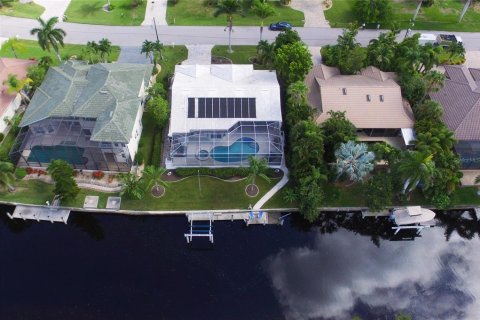 House in Punta Gorda, Florida 3 bedrooms, 176.89 sq.m. № 1286242 - photo 7