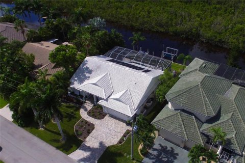 Villa ou maison à vendre à Punta Gorda, Floride: 3 chambres, 176.89 m2 № 1286242 - photo 4