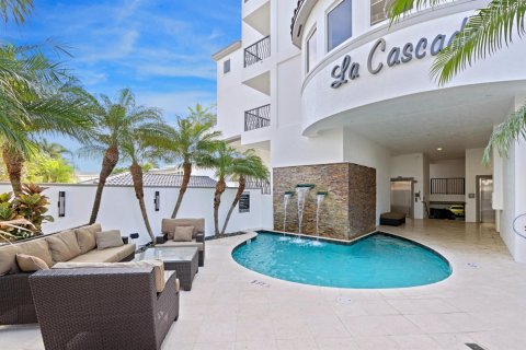 Condo in Fort Lauderdale, Florida, 3 bedrooms  № 1207736 - photo 2