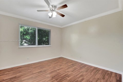 Touwnhouse à vendre à Deerfield Beach, Floride: 2 chambres, 119.47 m2 № 1358706 - photo 12