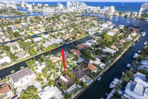 Villa ou maison à louer à Fort Lauderdale, Floride: 7 chambres, 432.83 m2 № 816025 - photo 3