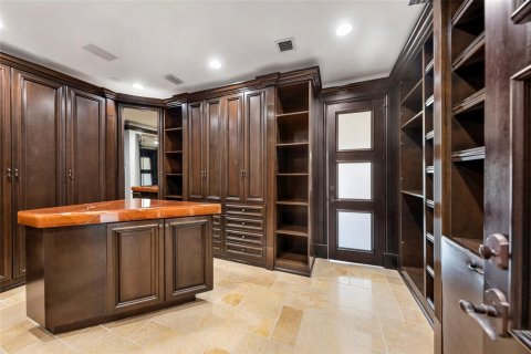 Villa ou maison à louer à Fort Lauderdale, Floride: 7 chambres, 432.83 m2 № 816025 - photo 24