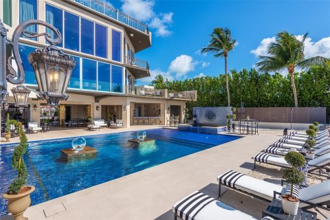 Villa ou maison à vendre à Islamorada, Village of Islands, Floride: 7 chambres, 806.39 m2 № 1181289 - photo 6