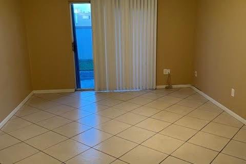 Copropriété à vendre à Stuart, Floride: 2 chambres, 81.29 m2 № 945098 - photo 1