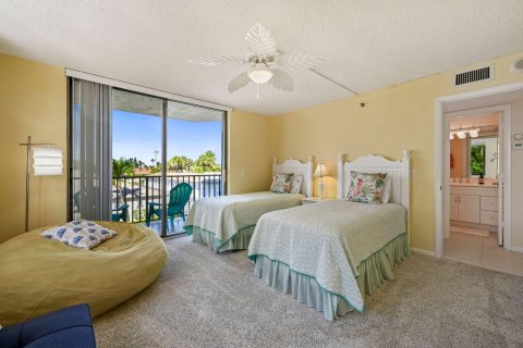 Condominio en venta en Hutchinson Island South, Florida, 3 dormitorios, 175.77 m2 № 722683 - foto 21