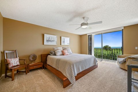 Condominio en venta en Hutchinson Island South, Florida, 3 dormitorios, 175.77 m2 № 722683 - foto 18