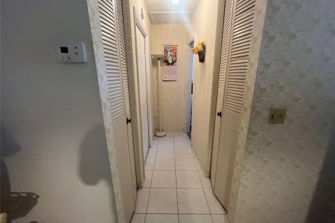 Copropriété à louer à West Palm Beach, Floride: 1 chambre, 56.86 m2 № 914258 - photo 1