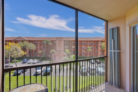 Copropriété à vendre à Pembroke Pines, Floride: 1 chambre, 98.1 m2 № 1079402 - photo 9