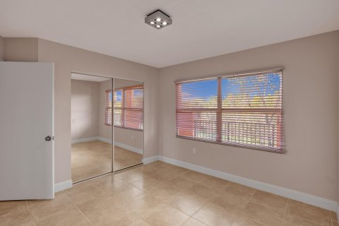 Copropriété à vendre à Pembroke Pines, Floride: 1 chambre, 98.1 m2 № 1079402 - photo 4