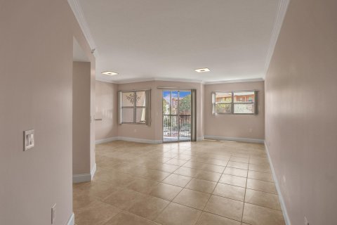 Copropriété à vendre à Pembroke Pines, Floride: 1 chambre, 98.1 m2 № 1079402 - photo 13