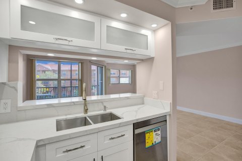 Copropriété à vendre à Pembroke Pines, Floride: 1 chambre, 98.1 m2 № 1079402 - photo 16