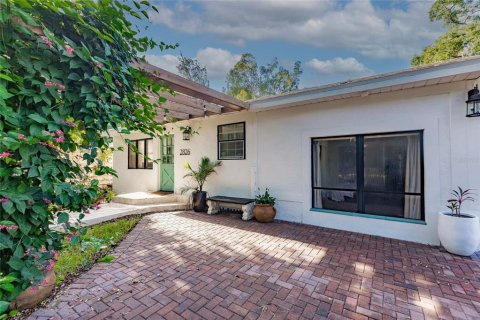 Casa en venta en Sarasota, Florida, 3 dormitorios, 137.12 m2 № 1354447 - foto 2