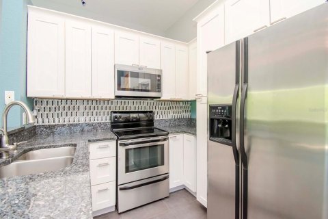 Copropriété à vendre à Tampa, Floride: 1 chambre, 100.71 m2 № 1352776 - photo 11