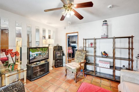 Casa en venta en Riviera Beach, Florida, 3 dormitorios, 92.34 m2 № 1080105 - foto 22