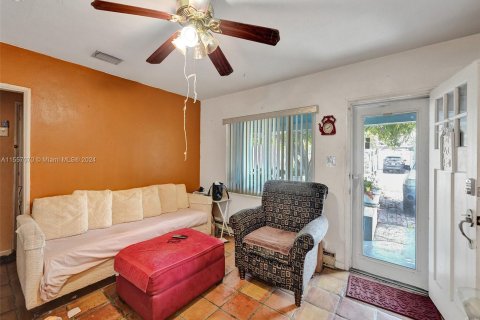 Купить виллу или дом в Ривьера-Бич, Флорида 3 спальни, 92.34м2, № 1080105 - фото 14