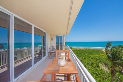 Condo in Hutchinson Island South, Florida, 3 bedrooms  № 1093039 - photo 28