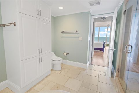 Condo in Hutchinson Island South, Florida, 3 bedrooms  № 1093039 - photo 16