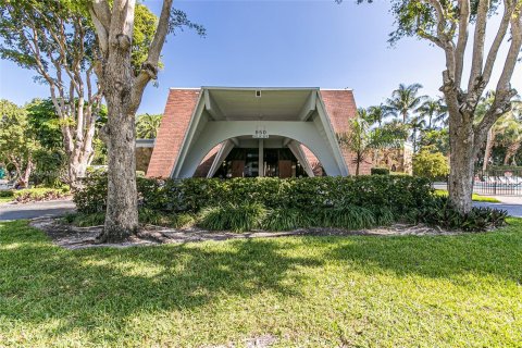 Copropriété à vendre à Hallandale Beach, Floride: 2 chambres, 95.41 m2 № 1234351 - photo 27