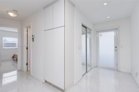 Copropriété à vendre à Hallandale Beach, Floride: 2 chambres, 95.41 m2 № 1234351 - photo 6