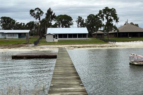 House in Lake Placid, Florida 4 bedrooms, 164.25 sq.m. № 943690 - photo 7