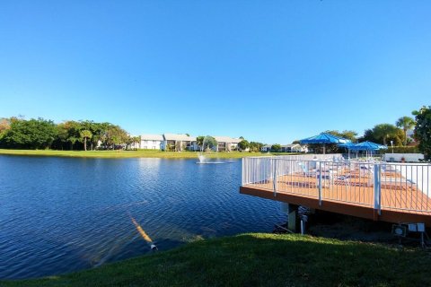 Villa ou maison à vendre à West Palm Beach, Floride: 2 chambres, 127.28 m2 № 1222493 - photo 12