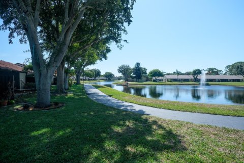 Villa ou maison à vendre à West Palm Beach, Floride: 2 chambres, 127.28 m2 № 1222493 - photo 20