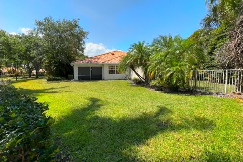 House in West Palm Beach, Florida 2 bedrooms, 141.77 sq.m. № 1223181 - photo 7