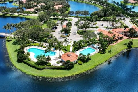 Villa ou maison à vendre à West Palm Beach, Floride: 2 chambres, 141.77 m2 № 1223181 - photo 2