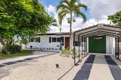 Casa en venta en Fort Lauderdale, Florida, 3 dormitorios, 82.5 m2 № 1309958 - foto 1