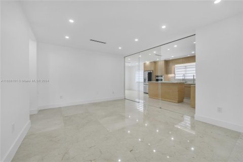 Casa en venta en Coral Gables, Florida, 3 dormitorios, 138.89 m2 № 1309916 - foto 11