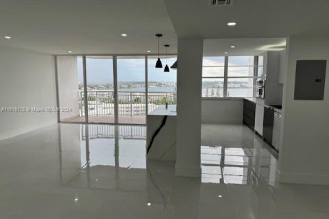 Copropriété à vendre à Aventura, Floride: 2 chambres, 145.39 m2 № 1239656 - photo 2