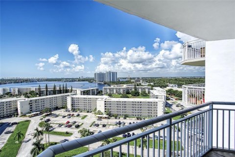 Copropriété à vendre à Aventura, Floride: 2 chambres, 145.39 m2 № 1239656 - photo 4