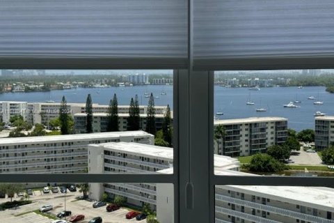 Condominio en venta en Aventura, Florida, 2 dormitorios, 149.11 m2 № 1239655 - foto 22