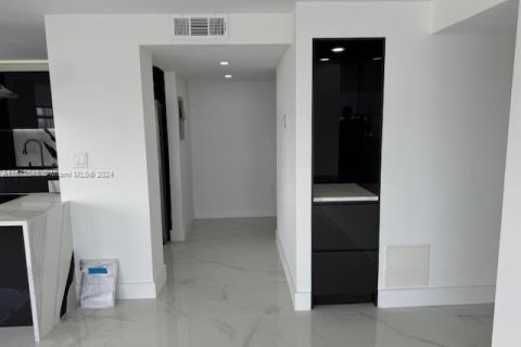 Copropriété à vendre à Aventura, Floride: 2 chambres, 149.11 m2 № 1239655 - photo 24