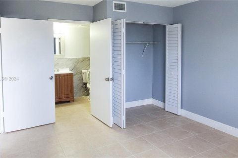 Copropriété à louer à Hialeah, Floride: 1 chambre, 69.58 m2 № 1348558 - photo 12