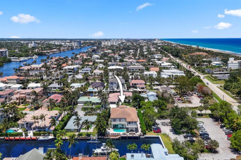 House in Delray Beach, Florida 6 bedrooms, 506.78 sq.m. № 1161848 - photo 8