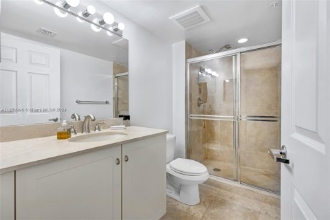 Condo in Miami, Florida, 3 bedrooms  № 1347600 - photo 9