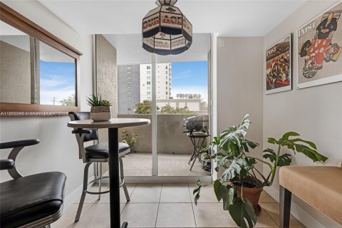 Copropriété à vendre à Miami, Floride: 3 chambres, 146.32 m2 № 1347600 - photo 6