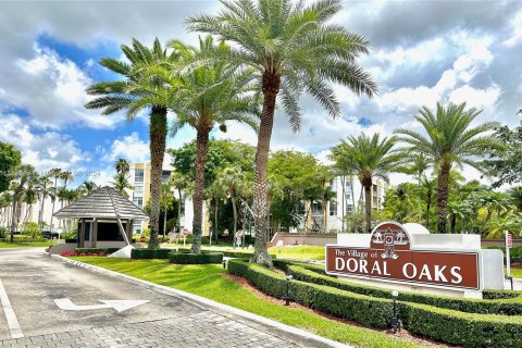 Copropriété à vendre à Doral, Floride: 3 chambres, 114.27 m2 № 1171709 - photo 1