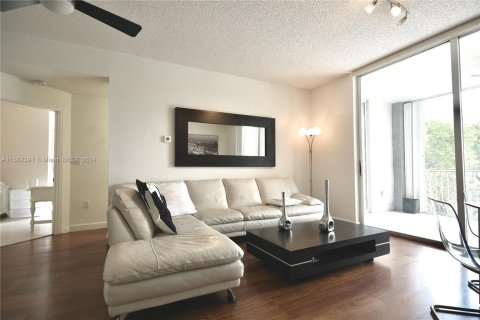 Condominio en venta en Doral, Florida, 3 dormitorios, 114.27 m2 № 1171709 - foto 3
