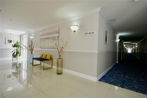 Condominio en venta en Doral, Florida, 3 dormitorios, 114.27 m2 № 1171709 - foto 26