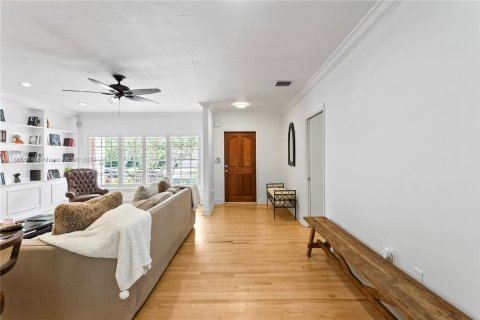 Casa en venta en Coral Gables, Florida, 4 dormitorios, 234.02 m2 № 1378869 - foto 14