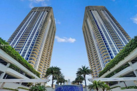 Condominio en venta en Miami Beach, Florida, 2 dormitorios, 144 m2 № 1240079 - foto 15