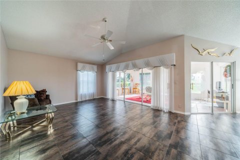 Casa en venta en Sun City Center, Florida, 3 dormitorios, 202.53 m2 № 1393817 - foto 6