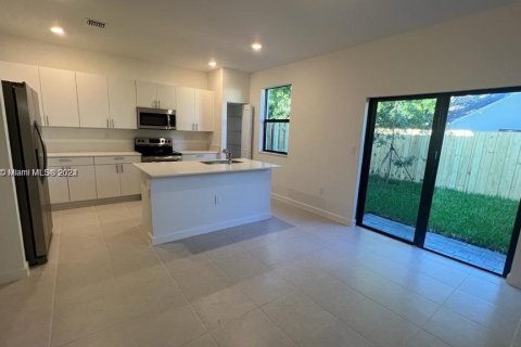 Adosado en venta en Homestead, Florida, 3 dormitorios, 168.8 m2 № 947705 - foto 28