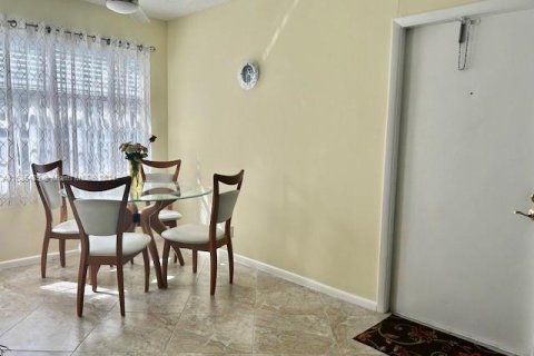 Condo in Deerfield Beach, Florida, 2 bedrooms  № 1016961 - photo 6