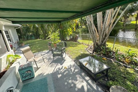 Casa en venta en Coral Springs, Florida, 3 dormitorios, 234.11 m2 № 854145 - foto 16