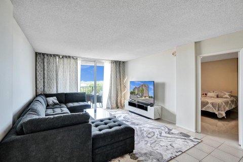 Condominio en venta en Pompano Beach, Florida, 2 dormitorios, 106.19 m2 № 1210470 - foto 25