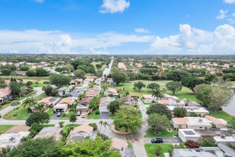 Villa ou maison à vendre à Boynton Beach, Floride: 2 chambres, 154.87 m2 № 1159794 - photo 1