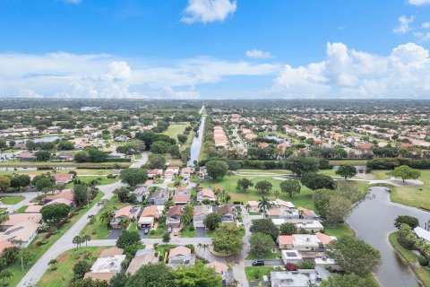 Villa ou maison à vendre à Boynton Beach, Floride: 2 chambres, 154.87 m2 № 1159794 - photo 2